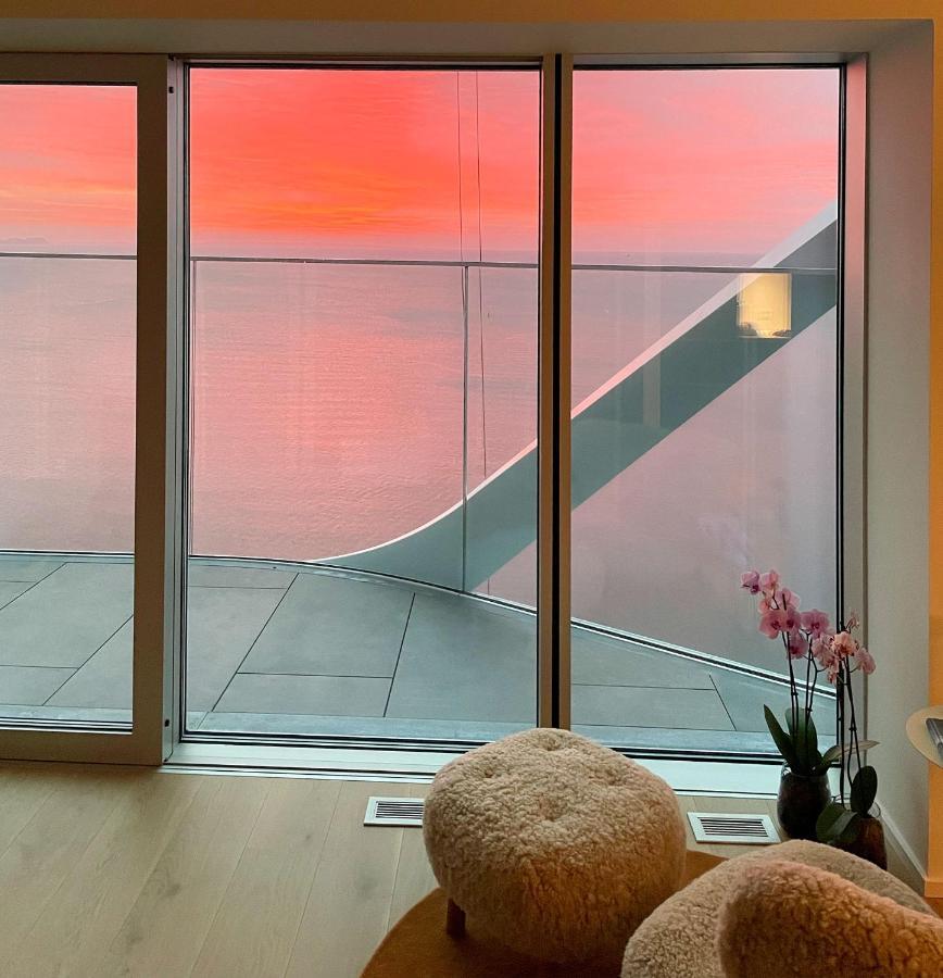 Amazing Sea View Apartment Århus Esterno foto