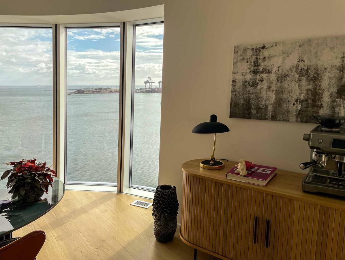 Amazing Sea View Apartment Århus Esterno foto